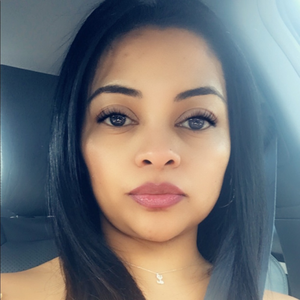 Meet your Posher, Lizbeth